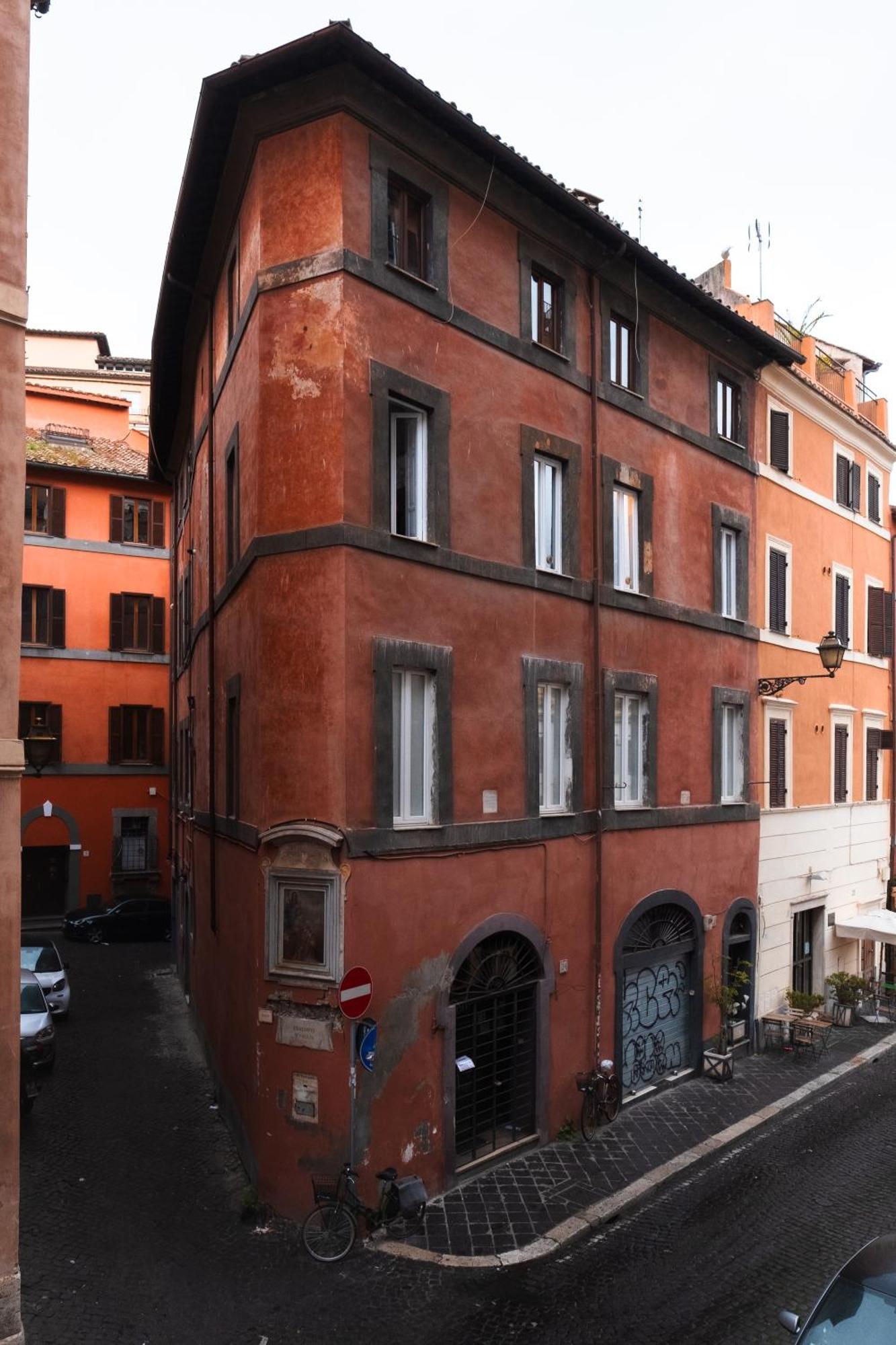 Apartment Modern Pied A Terre Near Piazza Navona Rome