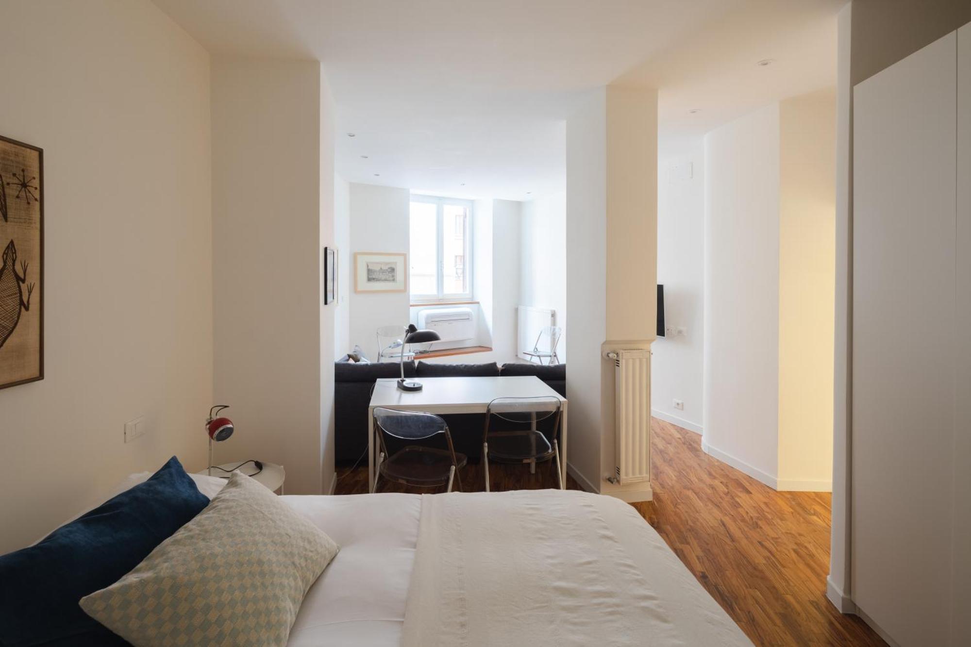 Apartment Modern Pied A Terre Near Piazza Navona *